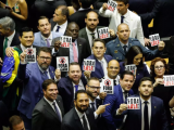 Câmara pagou pelo menos R$ 52,8 mil a deputados que foram aos EUA ‘denunciar’ Moraes